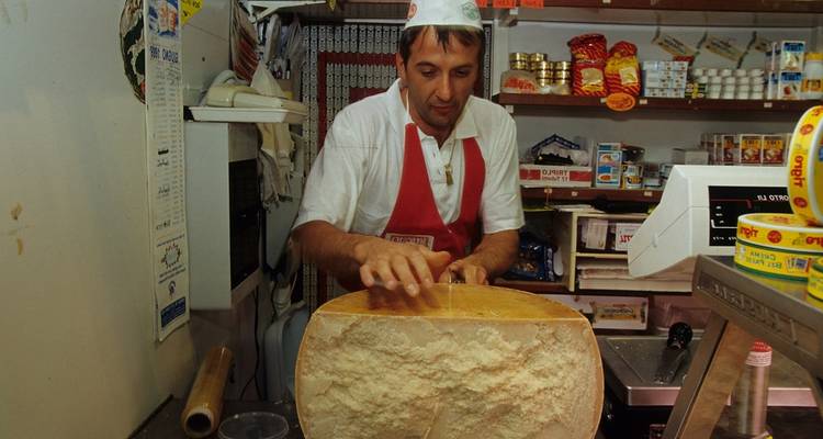 Taste of Italy, Emilia- Romagna Culinary Cycling - Classic Self Guided 8day - Goût de l'Italie, cyclisme culinaire en Émilie- Romagne - 8 jours - BikesPlus Travel 6