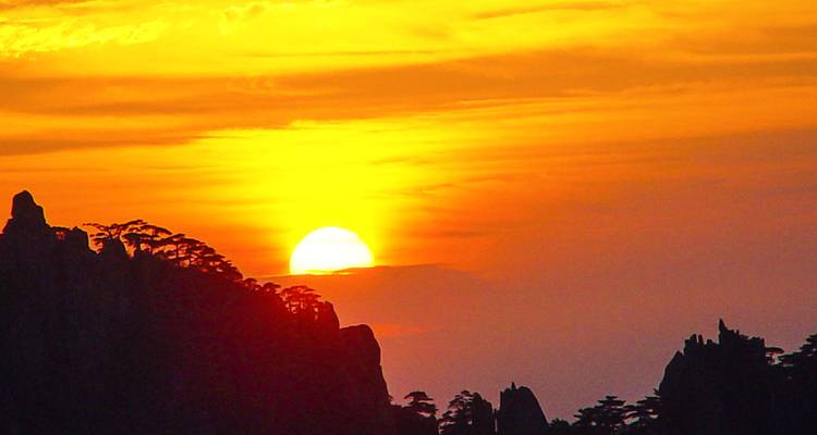 Voyage personnalisé à la montagne Huangshan depuis Shanghai, départ quotidien - TravelChinaGuide 2