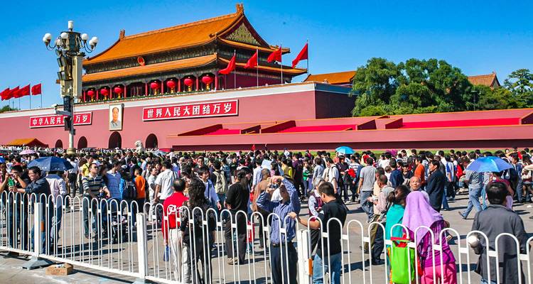 Customized China Family Hoilday with Giant Pandas, Daily Departure - TravelChinaGuide 2