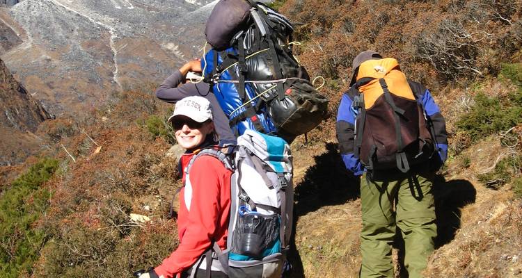 Ruta del circuito del Everest de Gokyo 16 días - Nepal Nomad Trekking Pvt. Ltd. 3