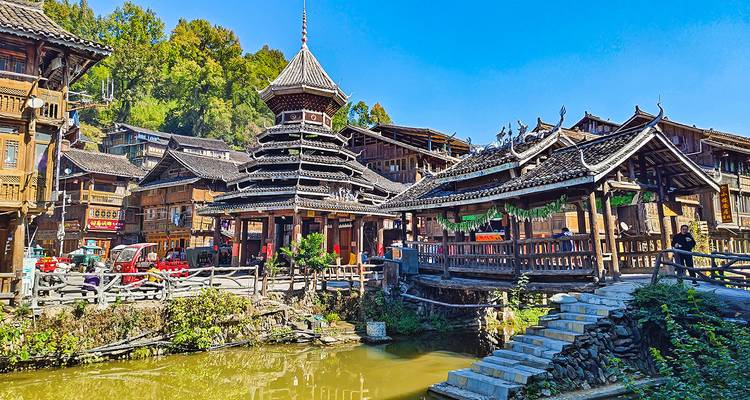 Aventura personalizada en China a pueblos étnicos, salida diaria - TravelChinaGuide 2