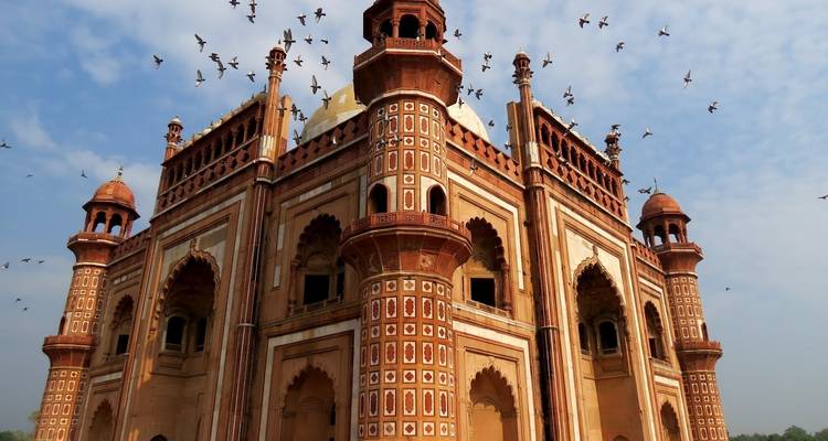 El triángulo de oro de la India con Varanasi - Taj y el Ganges - K K Holidays N Vacations  1