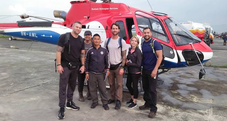 Trek du camp de base de l'Everest et retour en hélicoptère - Peregrine Treks and Expedition Pvt Ltd 1