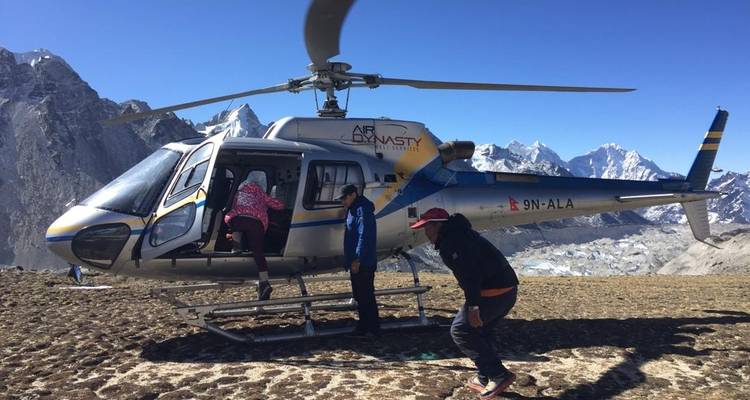Trek du camp de base de l'Everest et retour en hélicoptère - Peregrine Treks and Expedition Pvt Ltd 2
