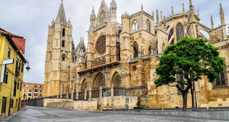 "Camino de Santiago" (Way of St James): Fisterra Epilogue - Uncommon Tours 7