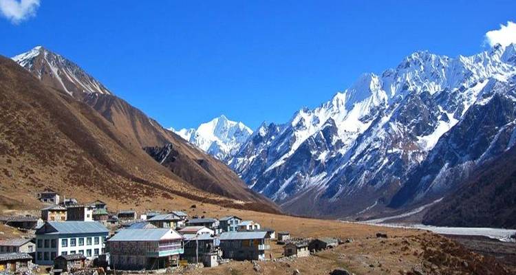 Trek dans la vallée du Langtang - Outshine Adventure  10