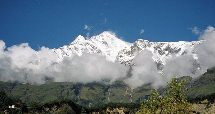 Trek du camp de base de l'Annapurna - Outshine Adventure  1