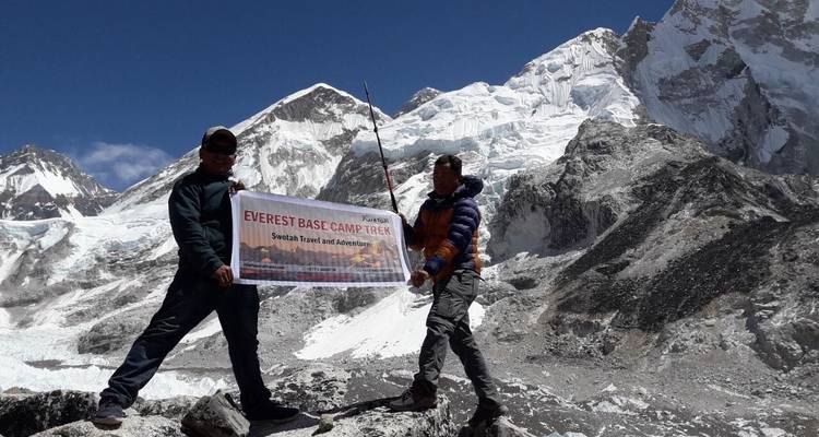 Excursión de lujo al campamento base del Everest - Swotah Travel and Adventure 9