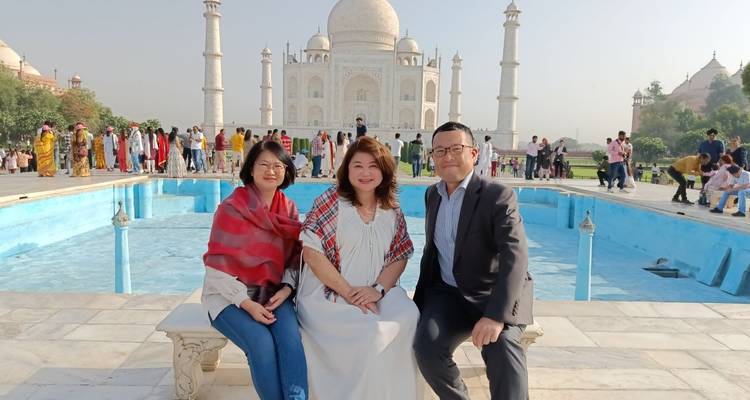 Visite privée de 2 jours du Taj Mahal et d'Agra en train Gatimaan - Raj Tour & Travel 6