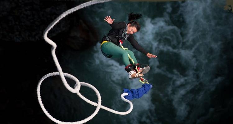 Puenting en Nepal - Himalayan Adventure Treks & Tours 3
