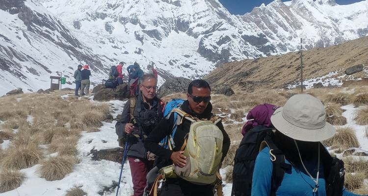 Trekking au camp de base de l'Annapurna - Himalayan Sanctuary Adventure 2