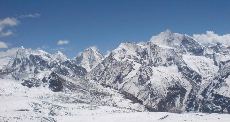 Sneeuwbedekte toppen in het Langtang-gebergte.