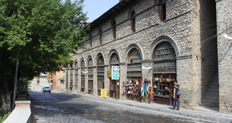 Circuito privado de 4 días por la ciudad histórica de Bakú y Sheki - Azerbaijan Guide 3