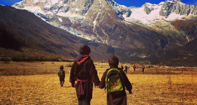 Manaslu Circuit Trek - Explore Himalaya Travel & Adventure 2