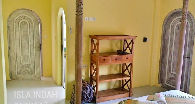 4 days Surf and Yoga Retreat in Nusa Lembongan - Monkey Surfing 4