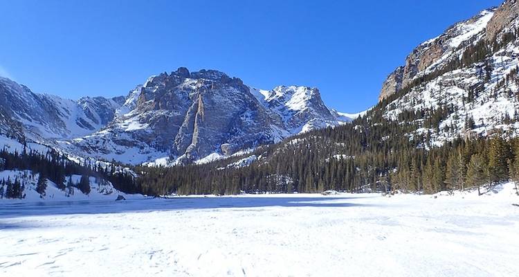 Excursión con raquetas de nieve por las Montañas Rocosas - Wildland Trekking 4