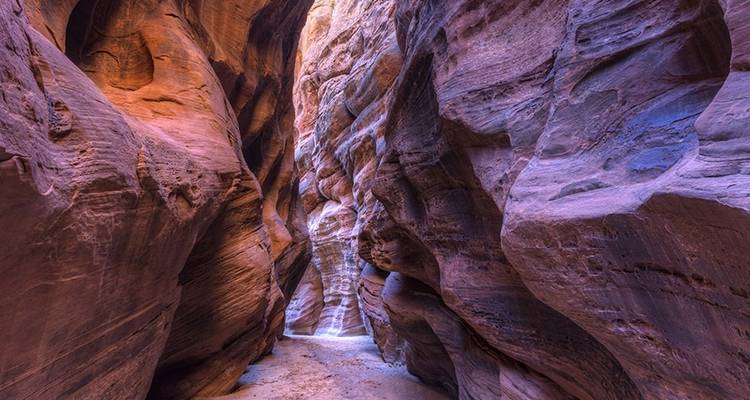 Slot Canyons Traverse - Wildland Trekking 7