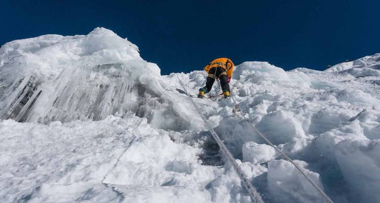 Escalade de l'Island Peak - Nepal Trekking Routes Treks & Expedition Pvt. Ltd. 6