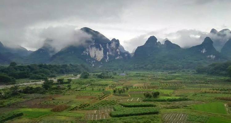 Explora Longji y Guilin en tren bala desde Guangzhou 7D - Silk Road Trips 4