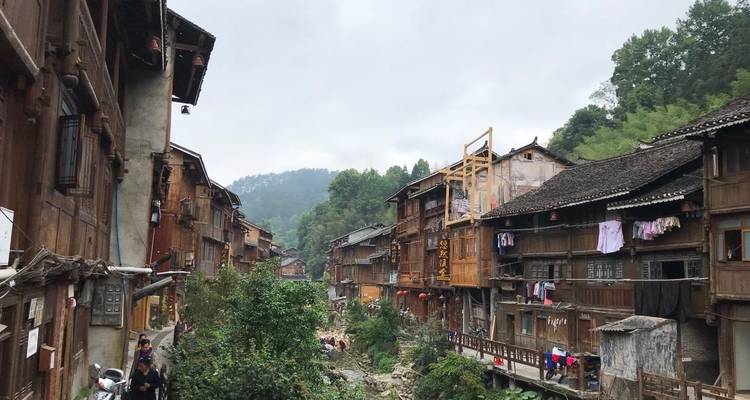 Explora Guizhou 9D: Guiyang, Anshun, Libo, Zhaoxing, Zhenyuan, monte Fanjing, Kaili - Silk Road Trips 10