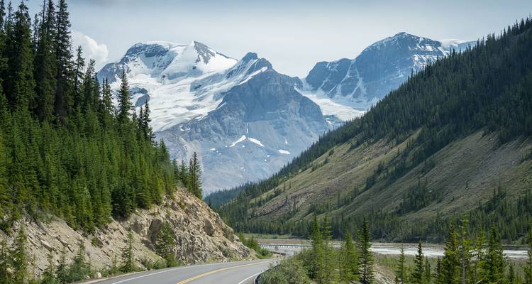 4-Day Canadian Rockies Summer Explorer Tour - West Trek Tours Inc. 6
