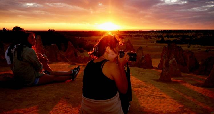 Pinnacles Sunset Stargazing Tour with Dinner - Autopia Tours 4