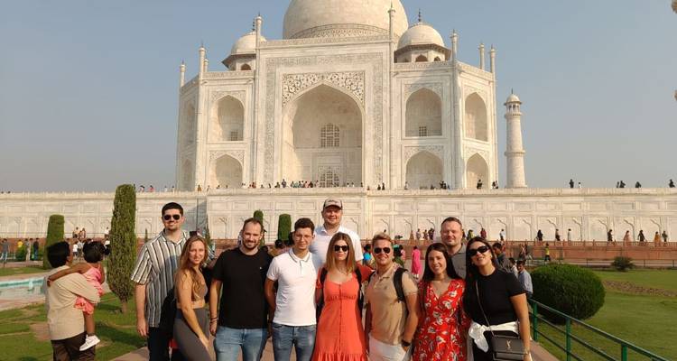 Circuito privado de un día al Taj Mahal al amanecer desde Delhi - Raj Tour & Travel 2