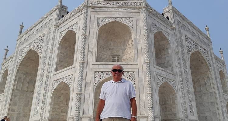 Circuito privado de un día al Taj Mahal al amanecer desde Delhi - Raj Tour & Travel 6