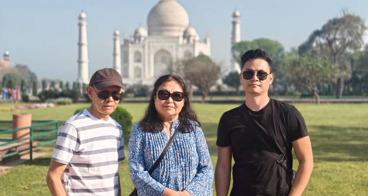 Circuito privado al Taj Mahal y Agra en tren exprés desde Delhi - todo incluido - Raj Tour & Travel 4