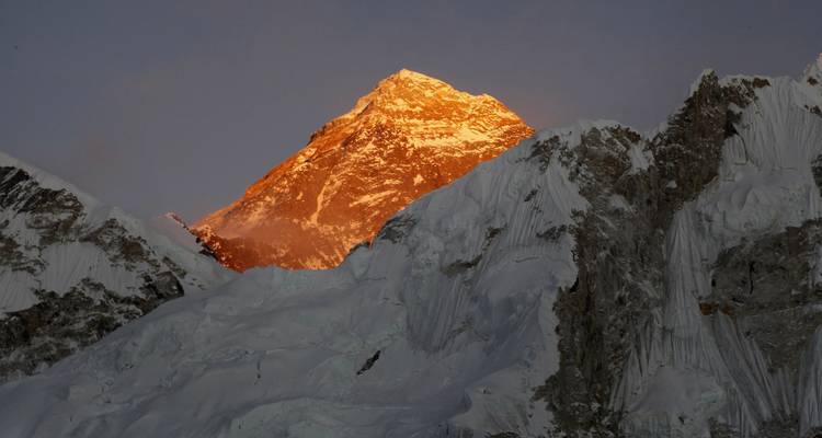 Vuelta al campamento base del Everest en helicóptero - 12 días - Adventure Himalayan Travels 9