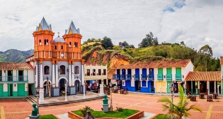 Contrastes de Colombia - Explore! 5
