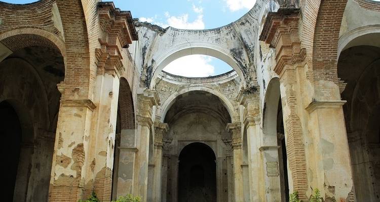 Central American Explorer (16 destinations) - Explore! 10