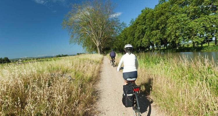 La France à vélo - Canaux et châteaux du Midi - Explore! 8