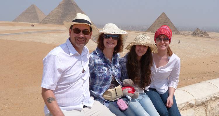 Family Egyptian Sphinx, Pyramids and Nile River - Explore! 8