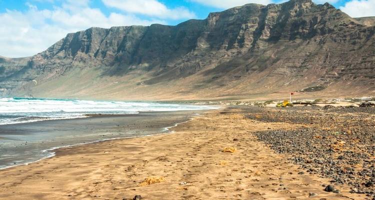 Canary Islands Walking - Lanzarote - Explore! 9