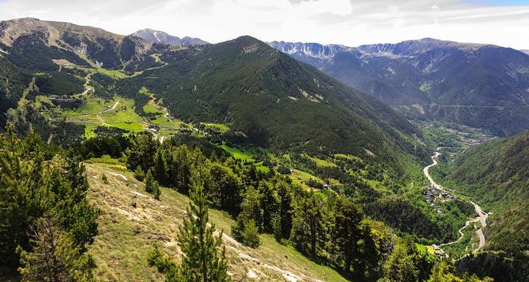 Trek dans les Pyrénées - Explore! 7