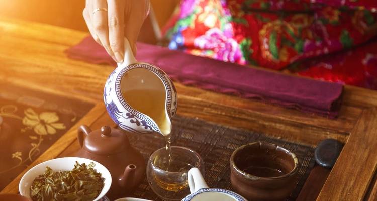 China on a Shoestring - Explore! 4