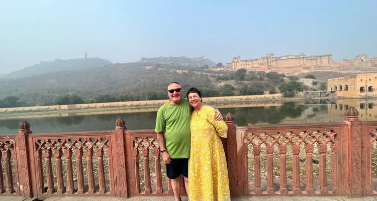 Classic North India: 9 Days Tour of Delhi, Agra, Jaipur & Varanasi - Go City Adventures 2