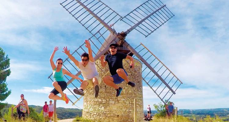 Bike & barge tour Provence and Camargue: from Avignon to Aigues-Mortes - Girolibero - Cycling holidays 3