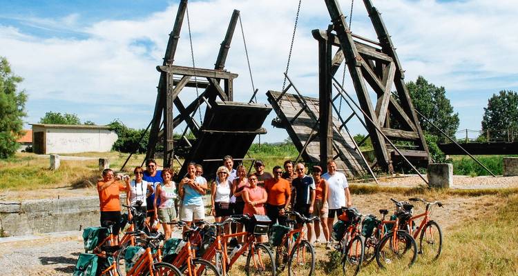 Tour de Provence et de Camargue à vélo et en péniche : d'Aigues- Mortes à Avignon - Girolibero - Cycling holidays 7