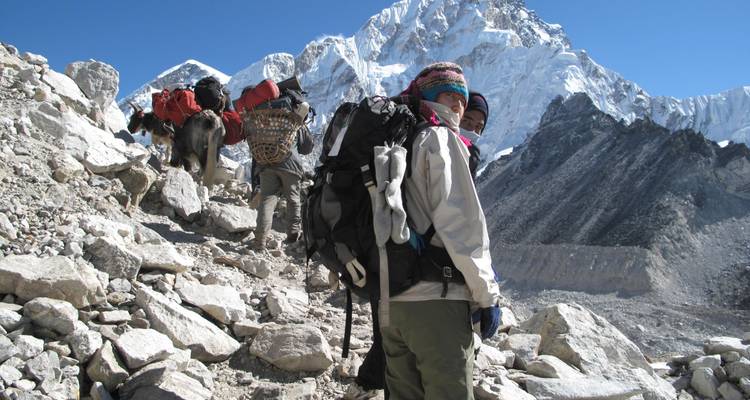 Excursión de lujo al campamento base del Everest - Alpine Eco Trek & Expedition Pvt. Ltd.  8