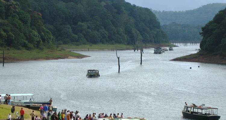 Kerala Backwater With Exotic Beaches - Holidays At 3