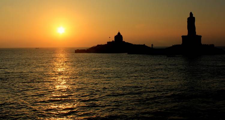 Kerala Backwater With Exotic Beaches - Holidays At 10