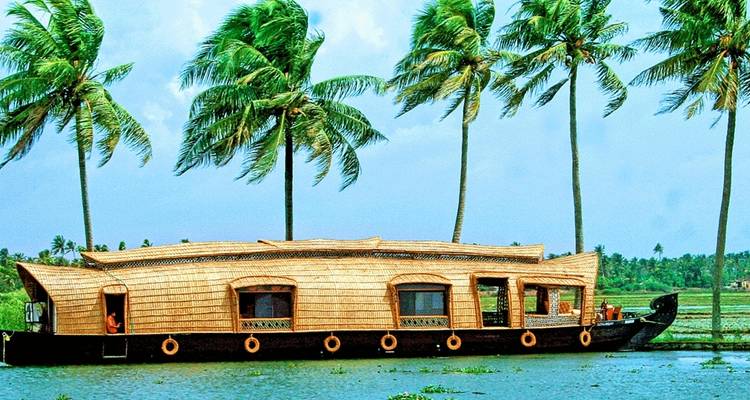 Backwaters and Beaches of Kerala - Holidays At 4