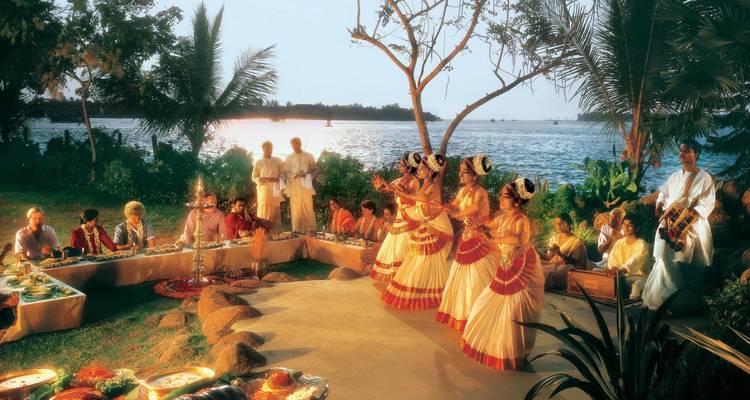 Tour of Kerala - Holidays At 7