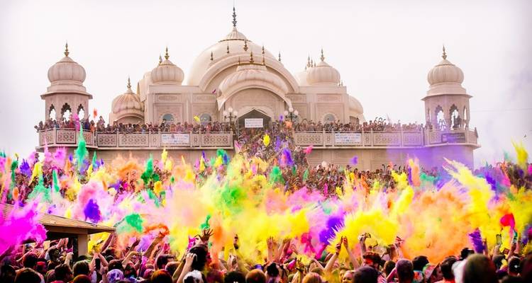 Tournée du festival Braj Holi - Holidays At 8