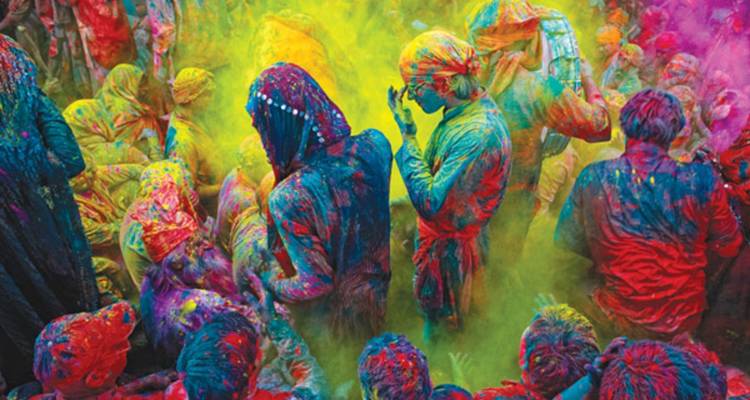 Tournée du festival Braj Holi - Holidays At 9