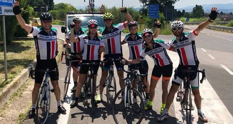Vignobles du Piémont et mer Ligure - Circuit à vélo en petit groupe - Road Bike Tours Italy 4