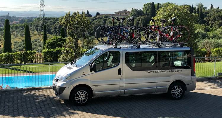 Vignobles du Piémont et mer Ligure - Circuit à vélo en petit groupe - Road Bike Tours Italy 1