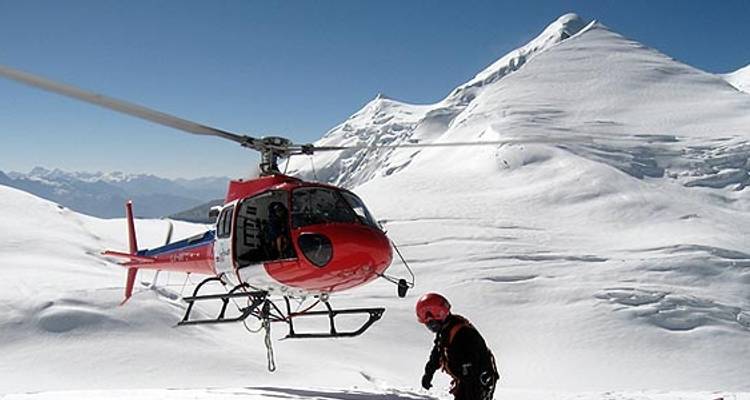 Circuito en helicóptero al campamento base del Annapurna - Himalayan Adventure Treks & Tours 6